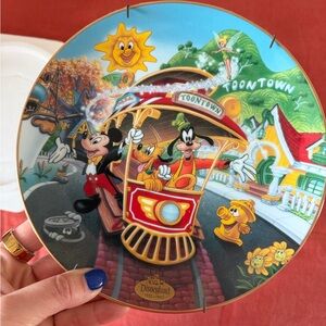 Disneyland Toon Town Decorative Plate “Mickeys Toontown”